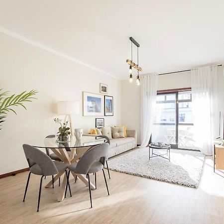 2Br Flat In Bonfim W/ Ac & Balcony By Lovelystay OOporto Extérieur photo