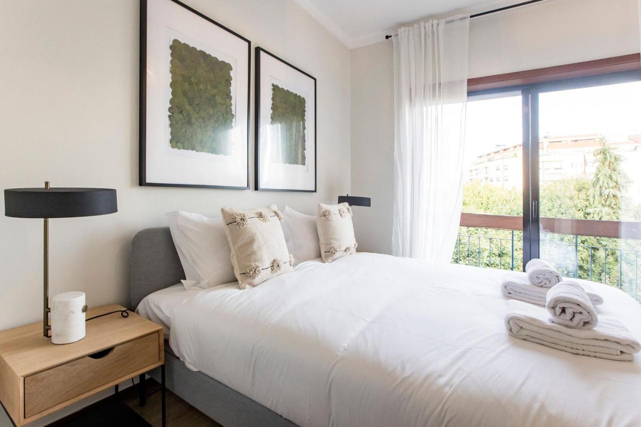 2Br Flat In Bonfim W/ Ac & Balcony By Lovelystay OOporto Extérieur photo
