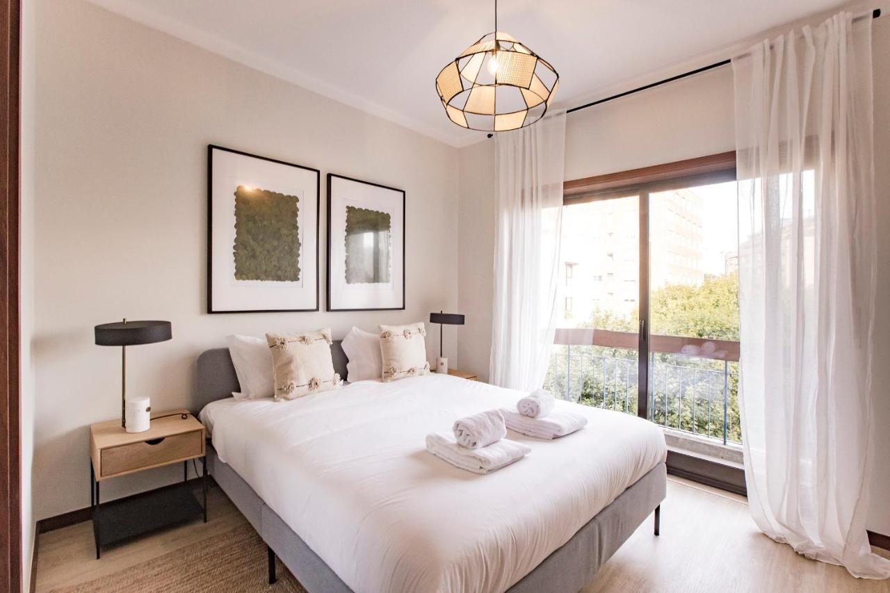 2Br Flat In Bonfim W/ Ac & Balcony By Lovelystay OOporto Extérieur photo