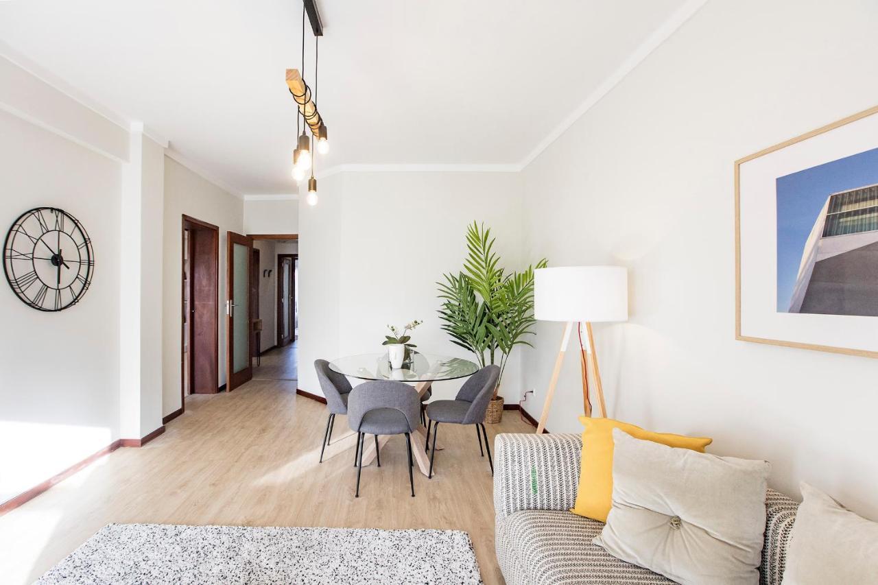 2Br Flat In Bonfim W/ Ac & Balcony By Lovelystay OOporto Extérieur photo